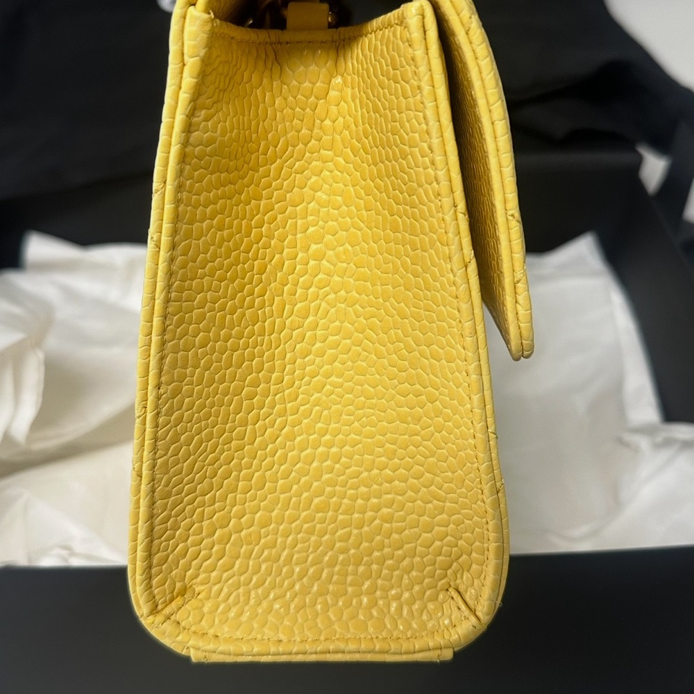 CHANEL Quilted Flap Shoulder Bag in Yellow with Gold Hardware - Picture 2 of 7